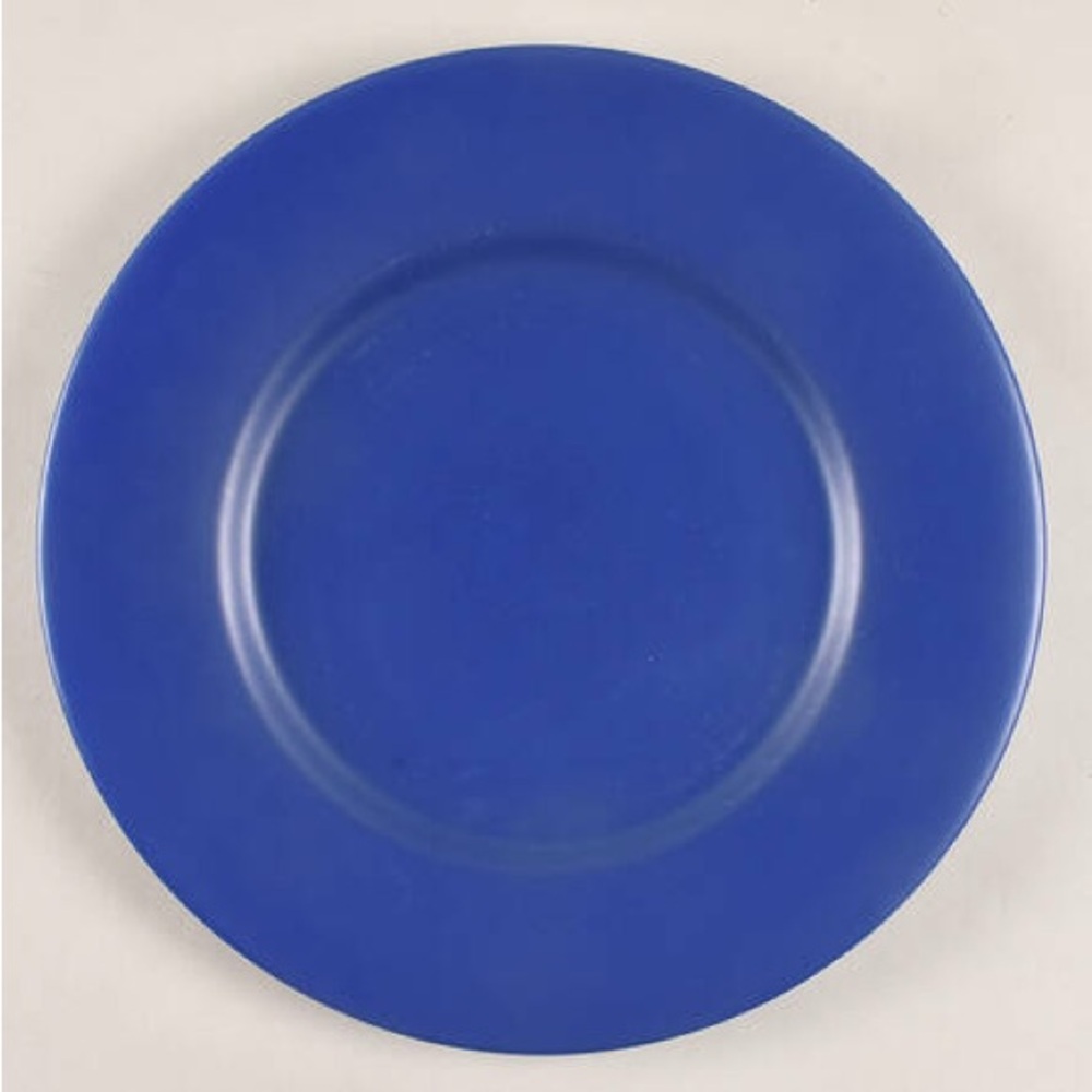Presentation Plates Chargers by Faiencerie De Gien